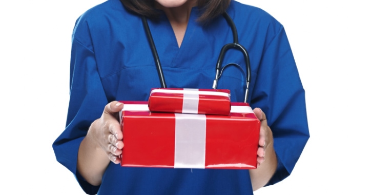The EASIEST (and best) Labor and Delivery Nurse Gift Ideas!