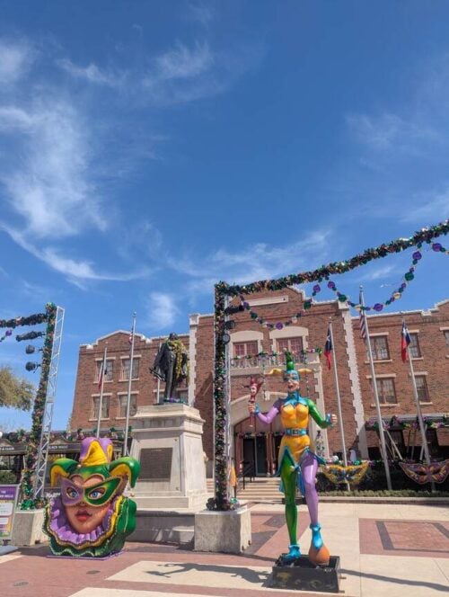 six flags fiesta texas decorated for Mardi Gras
